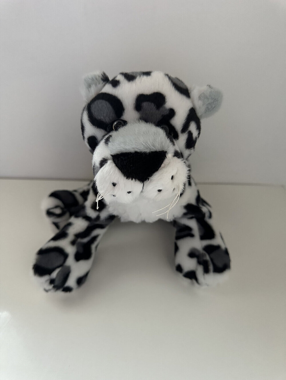 Vintage Ganz Webkinz Snow Leopard with No Tag/Code (9 inch)